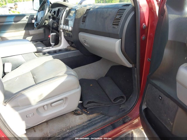 Toyota Tundra Limited 5.7l V8