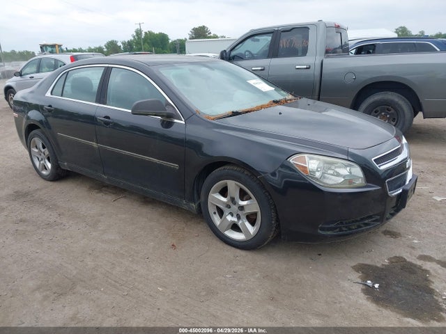 Salvage Chevrolet Malibu Image
