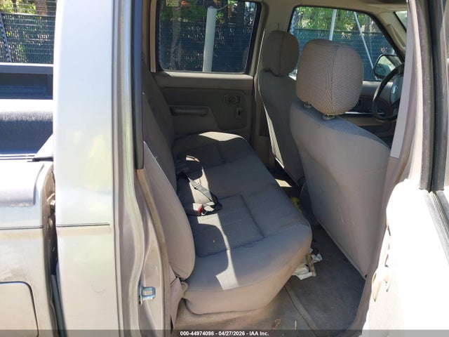 Nissan Frontier Xe-v6