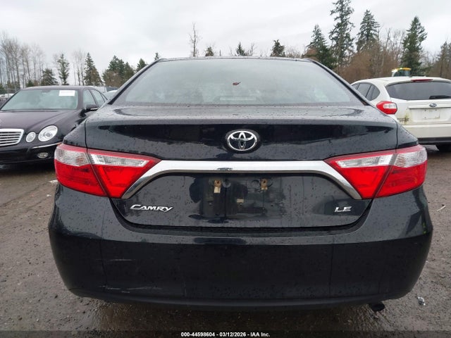 Toyota Camry Le