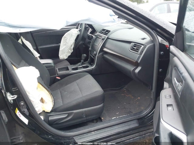 Toyota Camry Le