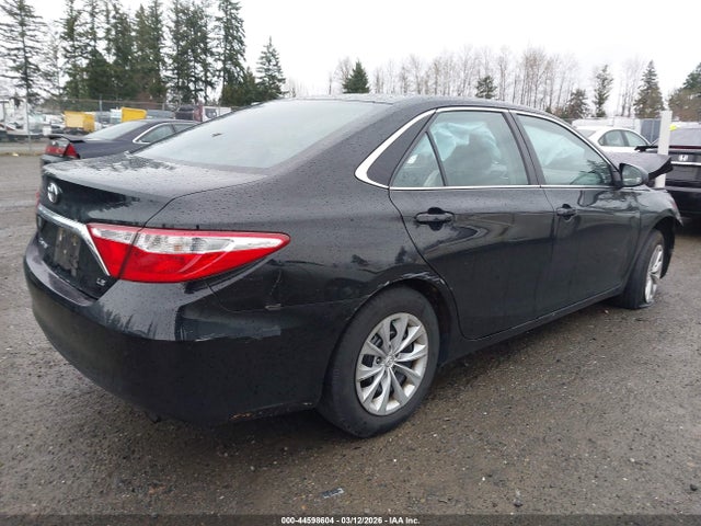 Toyota Camry Le