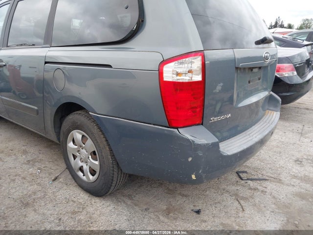 Kia Sedona Lx