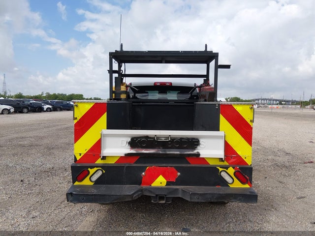 Ram 2500 Tradesman  4x2 8' Box