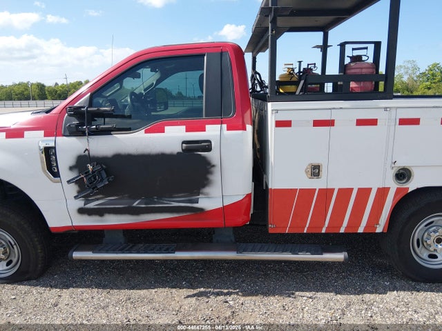 Ford F-250 Xl