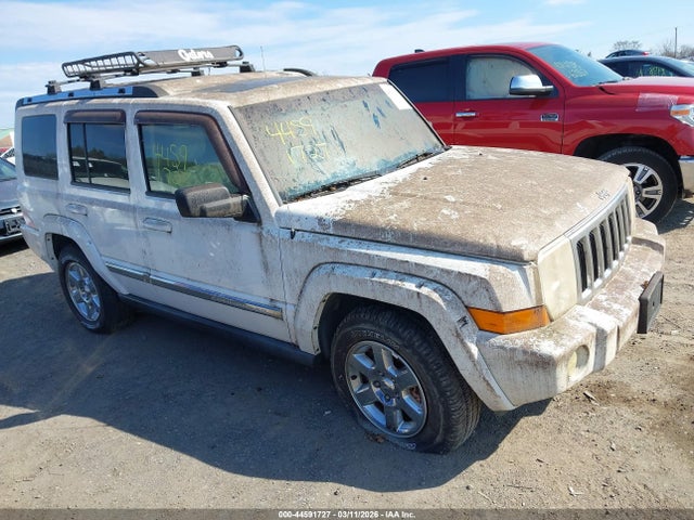 Salvage Jeep Commander Image