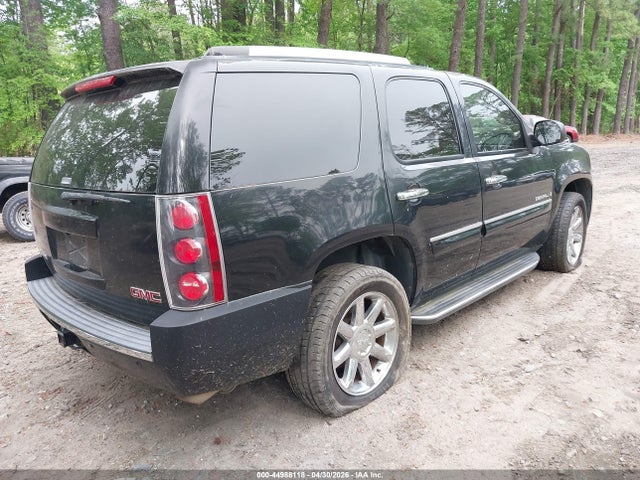 GMC Yukon Denali