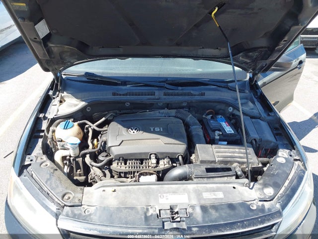 Volkswagen Jetta 1.8t Se