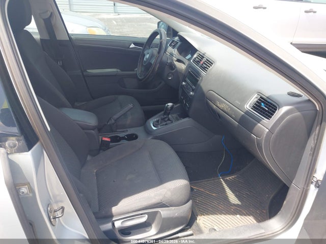 Volkswagen Jetta 2.0l S