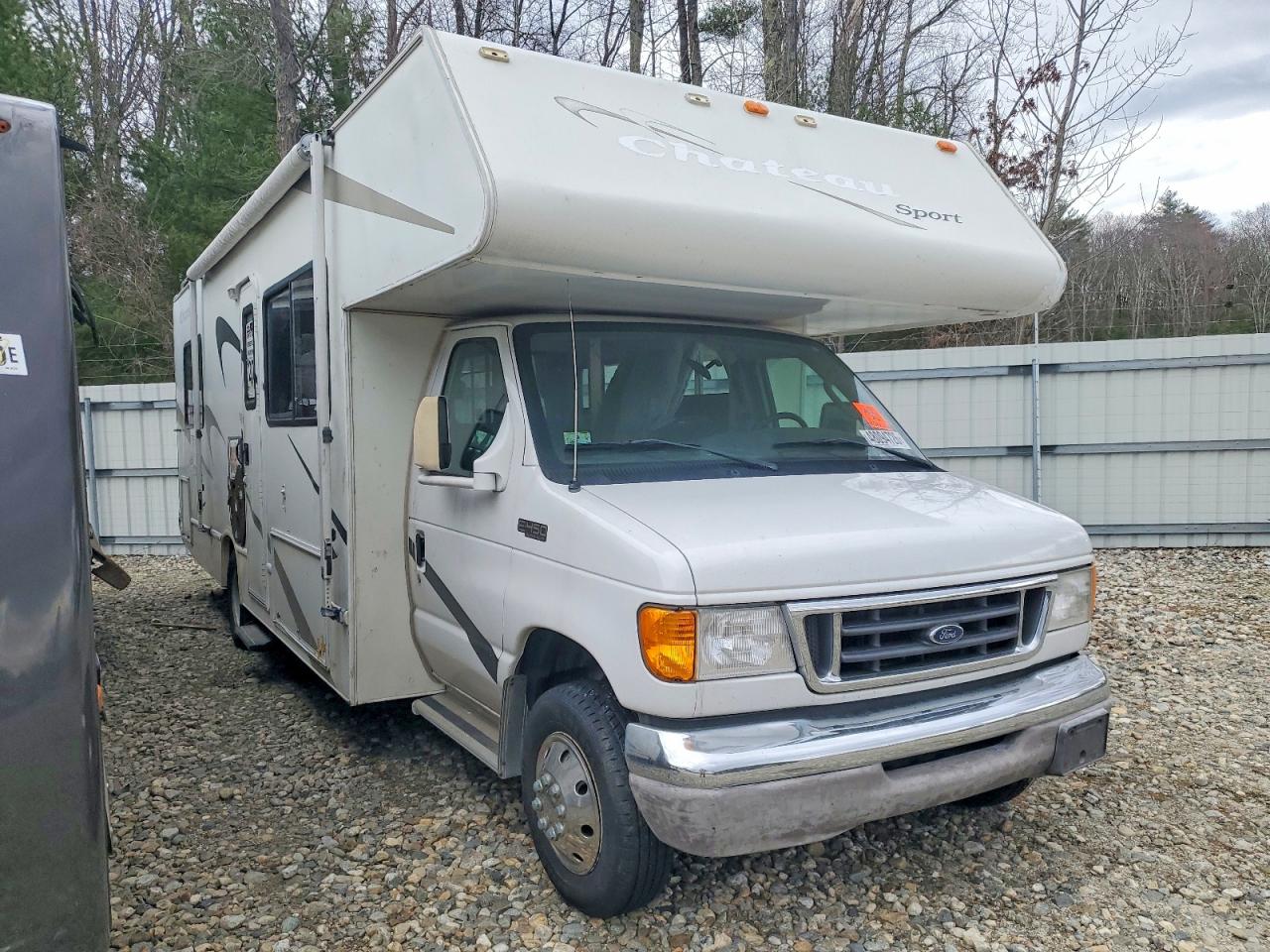 Salvage Fouw Motorhome Image
