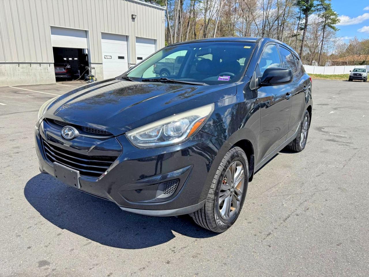 Salvage Hyundai TUCSON Image