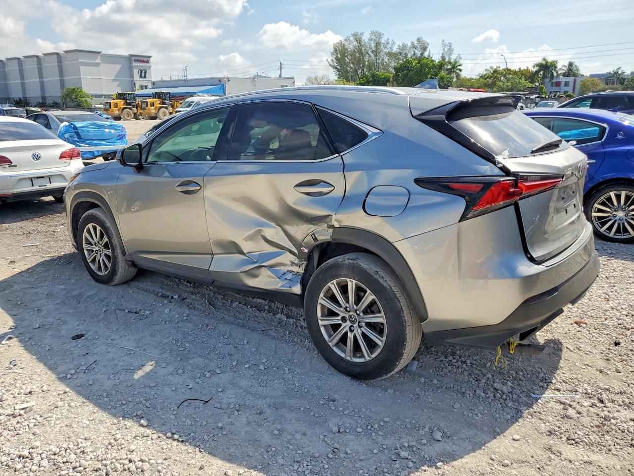 Lexus NX Base