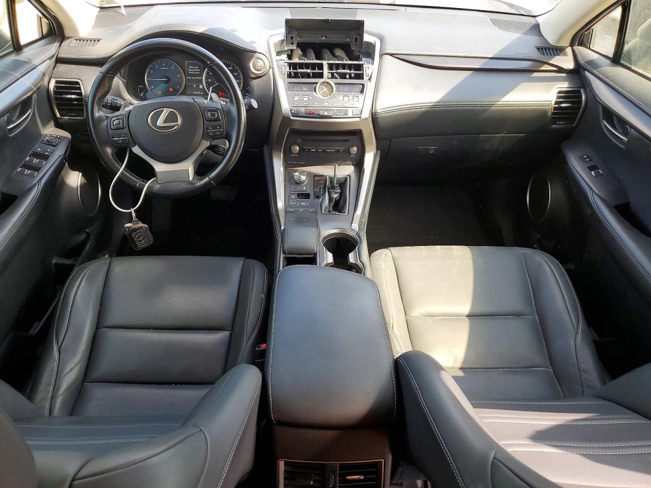 Lexus NX Base