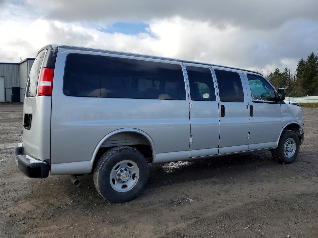 Chevrolet Express Ls