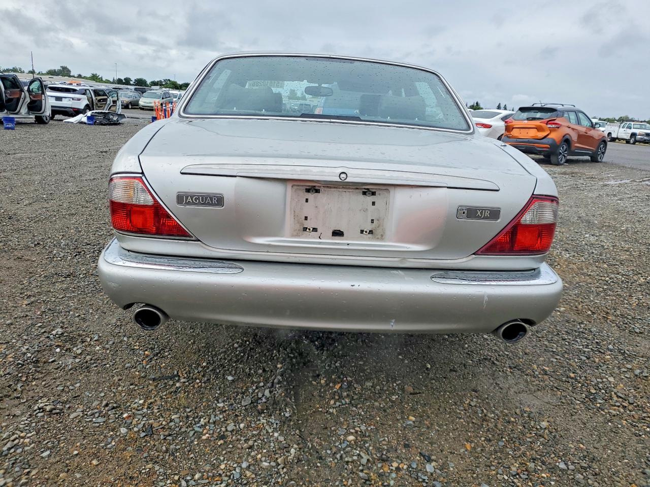 Jaguar XJR