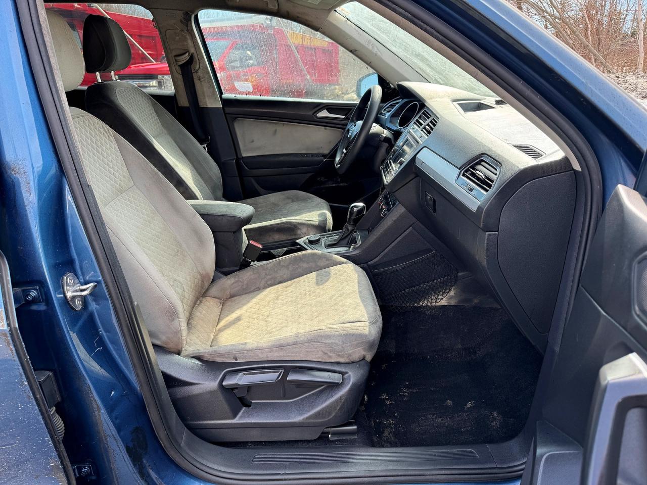 Volkswagen Tiguan S