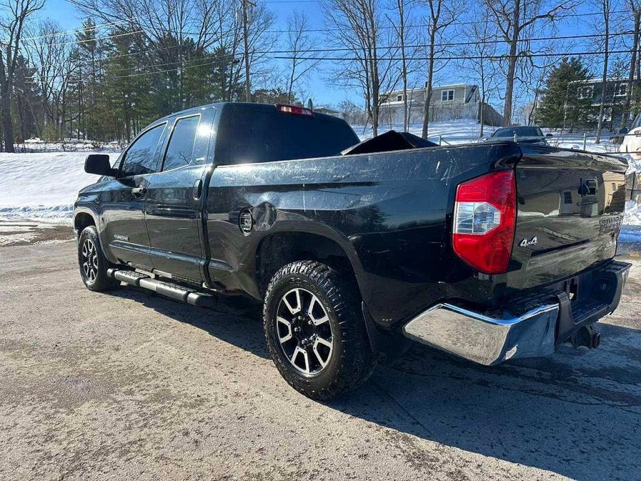 Toyota Tundra Double Cab Sr