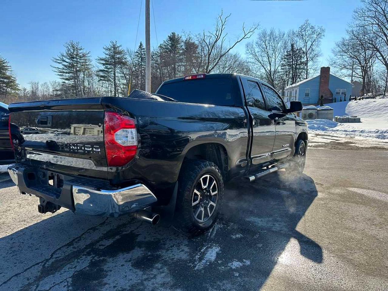 Toyota Tundra Double Cab Sr