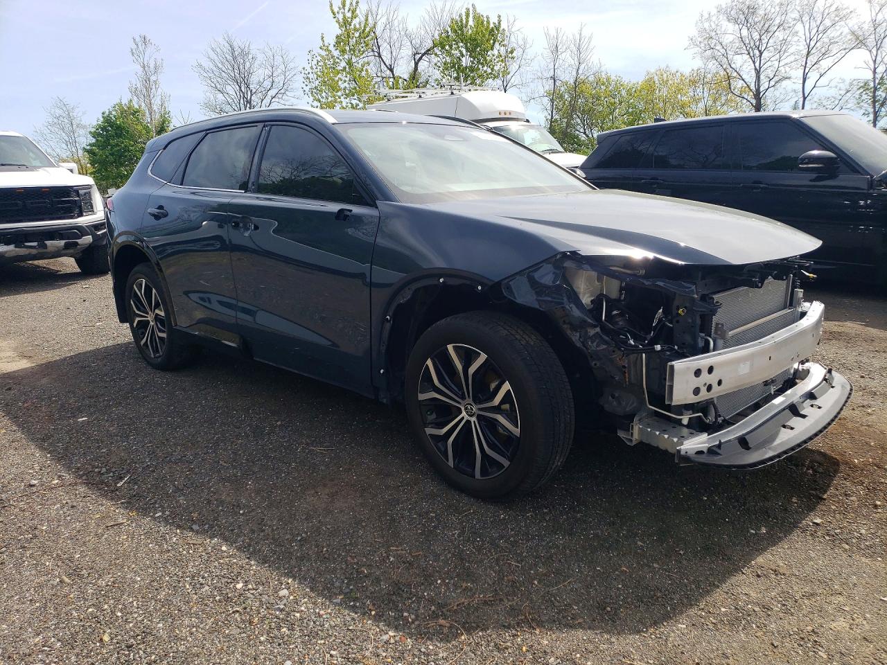 Toyota Crown Signia Xle