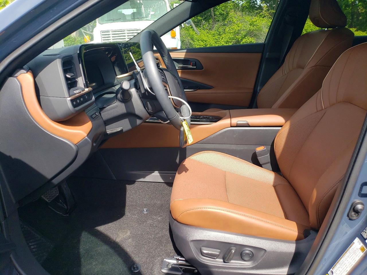 Toyota Crown Signia Xle