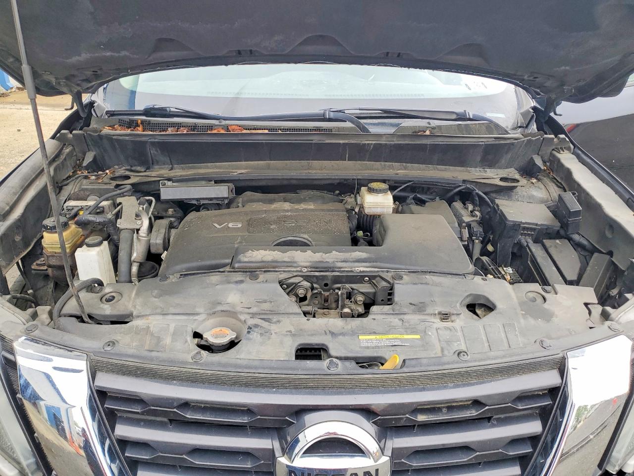 Nissan Pathfinder S