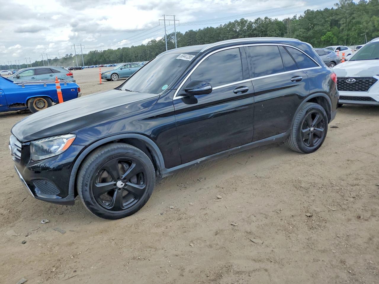 Salvage Mercedes-Benz GLC Image