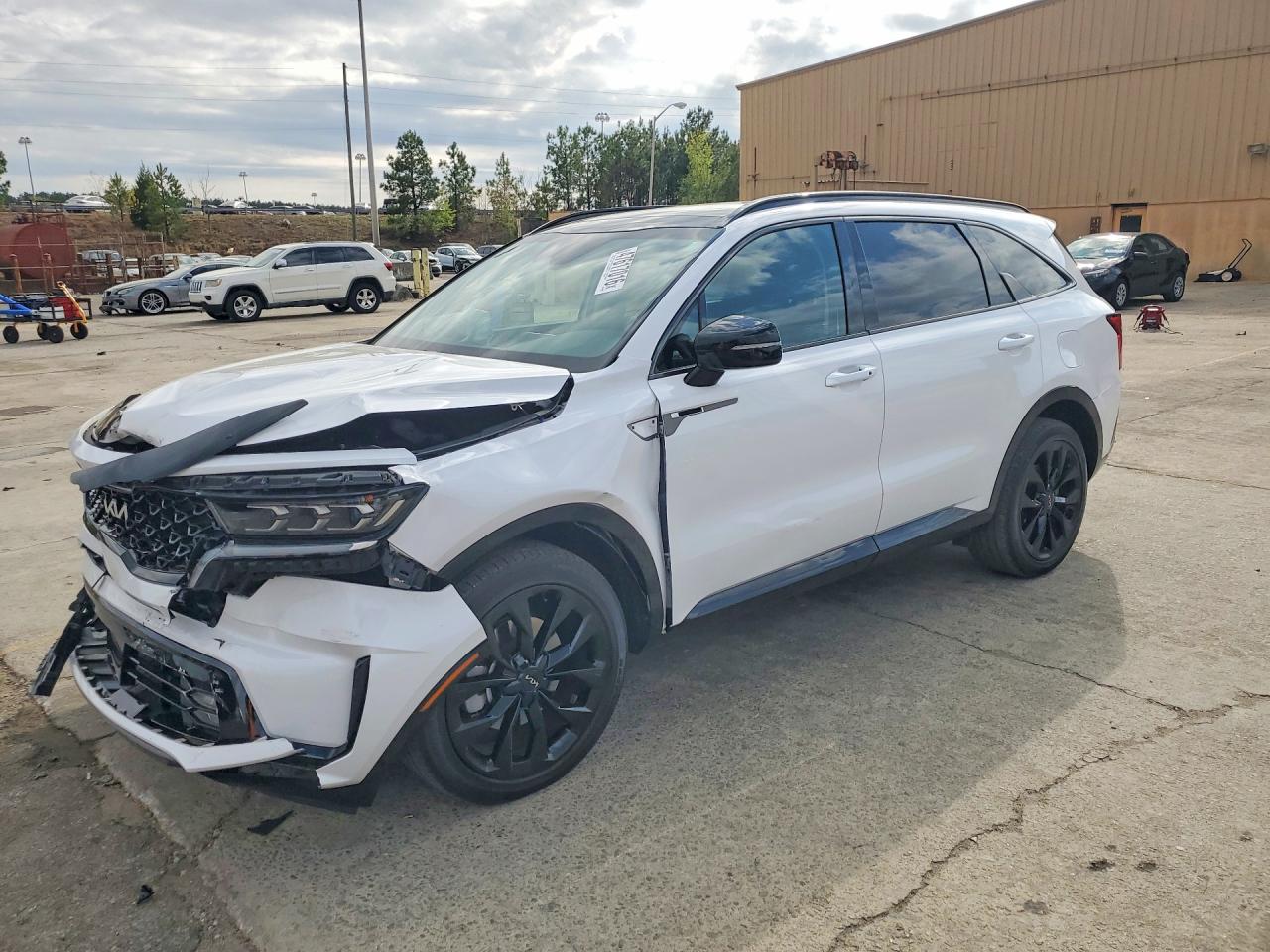 Salvage Kia Sorento Image