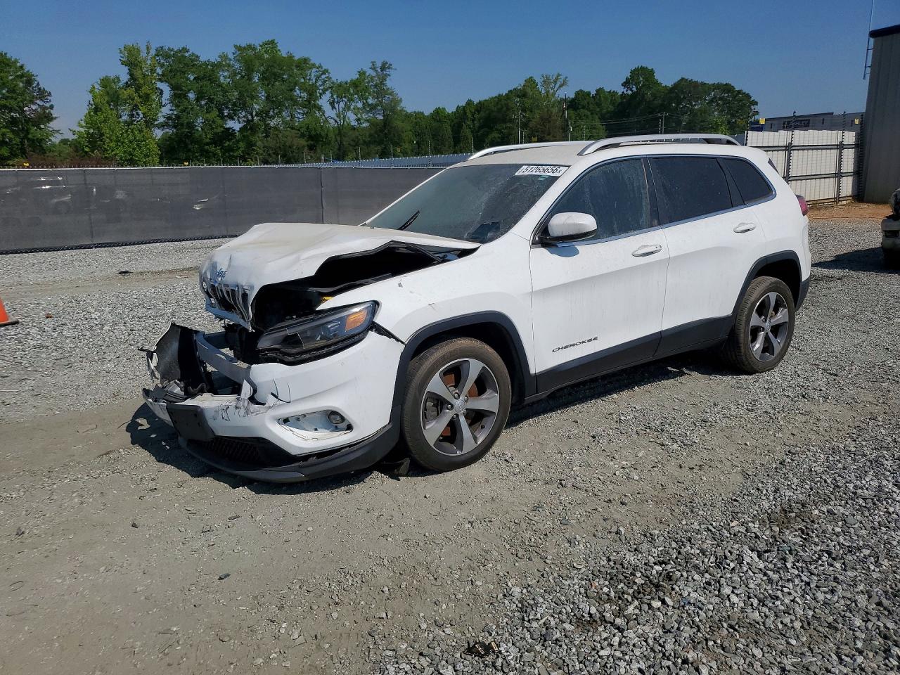 Salvage Jeep Cherokee Image