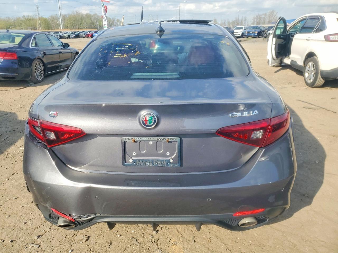 Alfa Romeo Giulia Q4