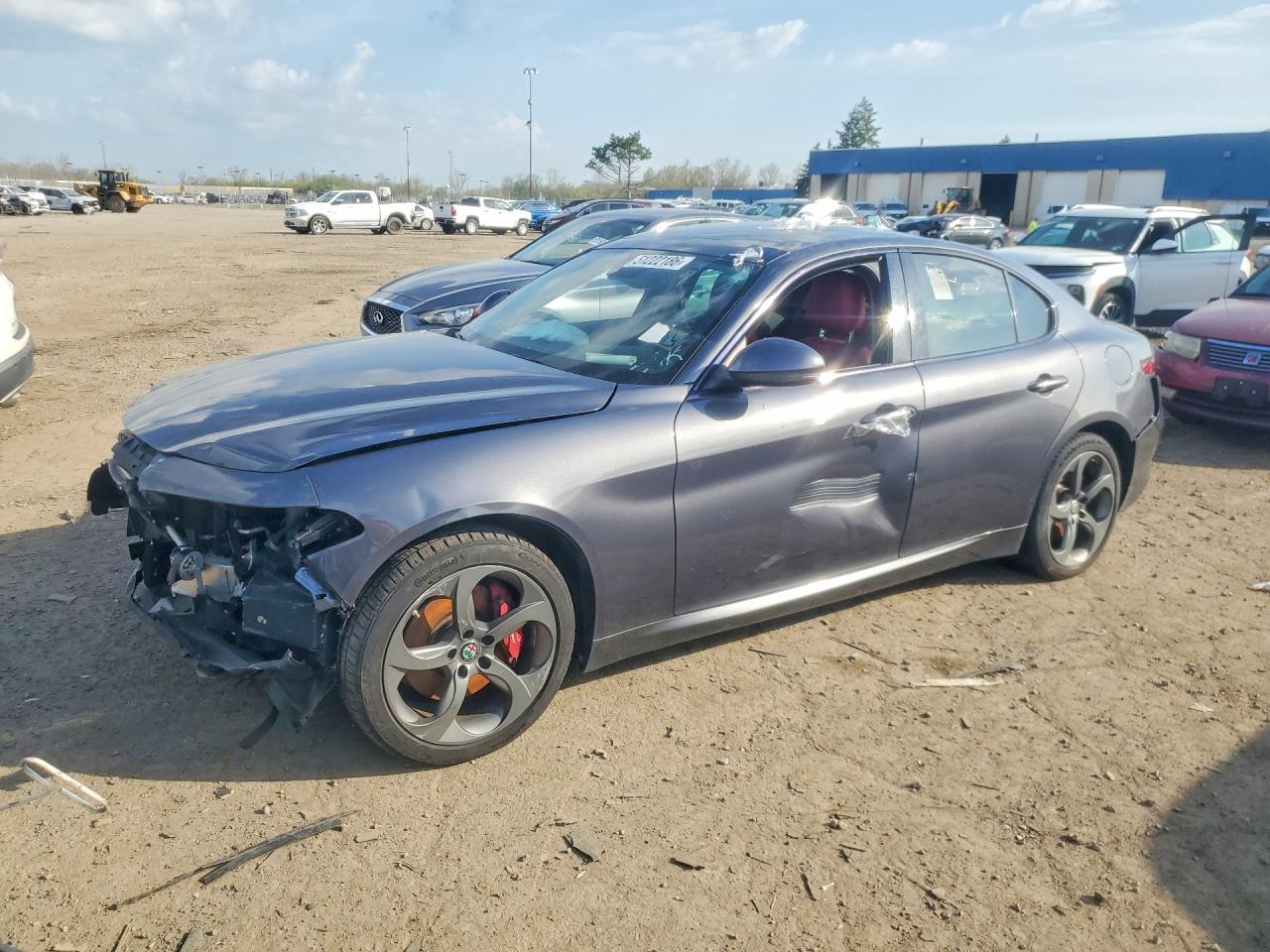 Salvage Alfa Romeo Giulia Image