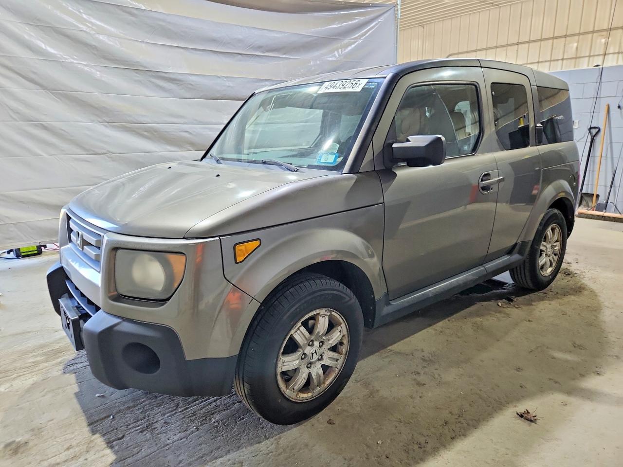 Salvage Honda Element Image