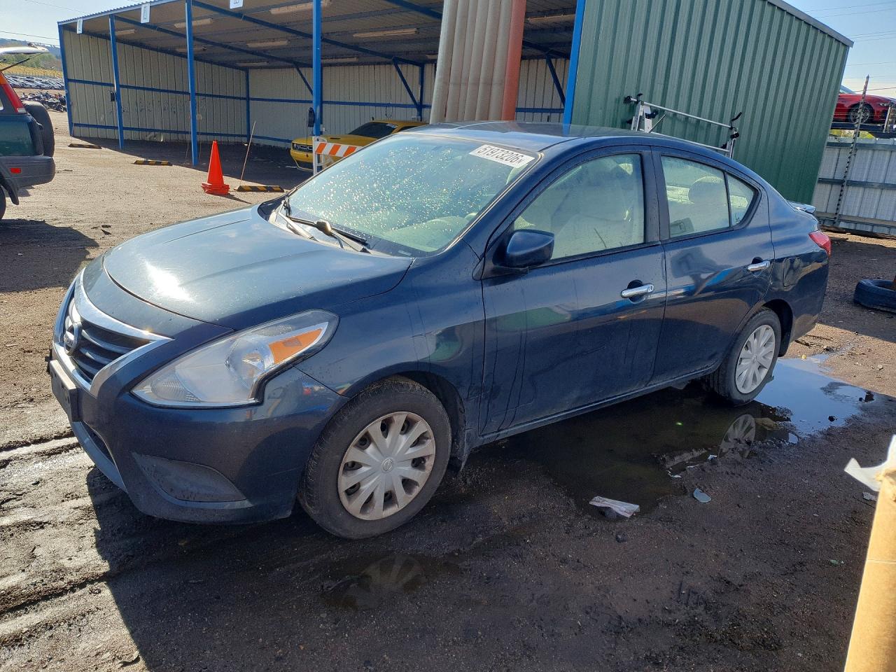 Salvage Nissan Versa Image