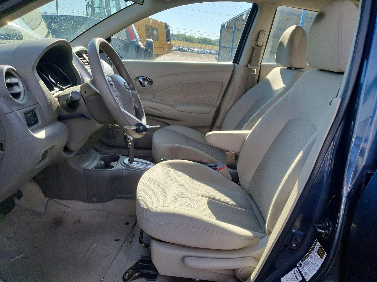 Nissan Versa 1.6 Sv