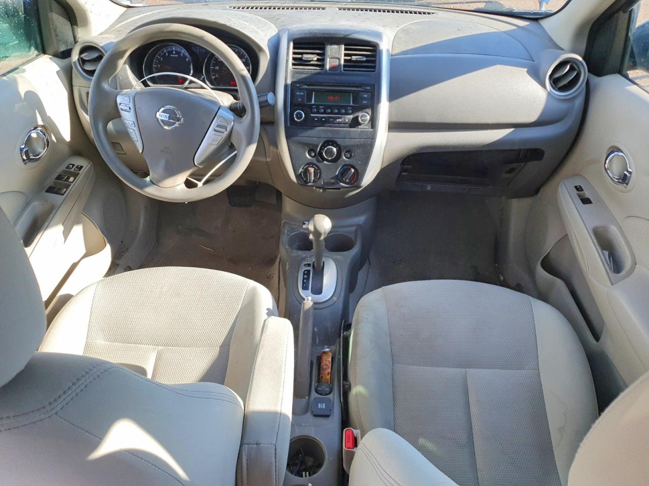 Nissan Versa 1.6 Sv