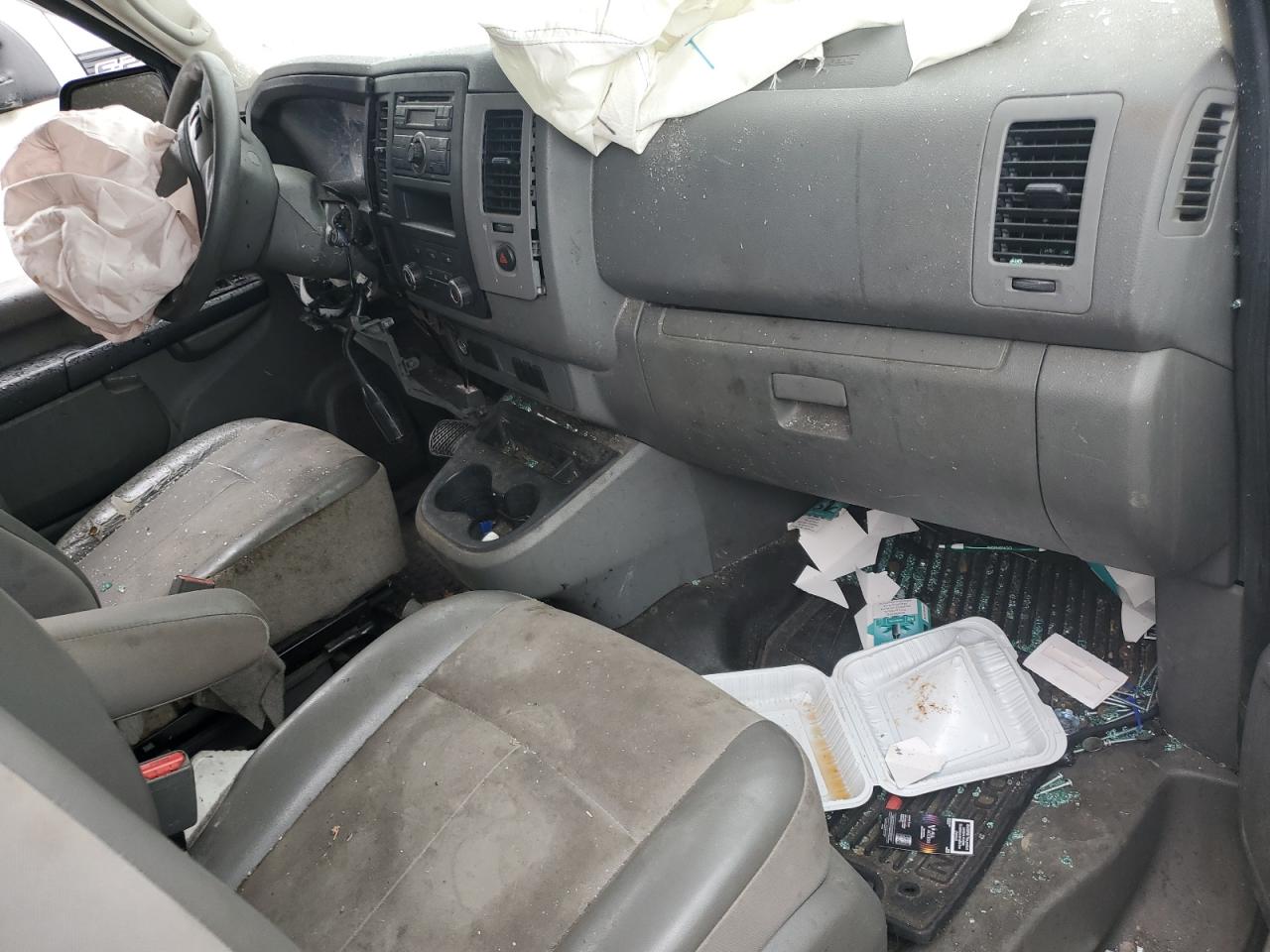 Nissan Nv 1500 S