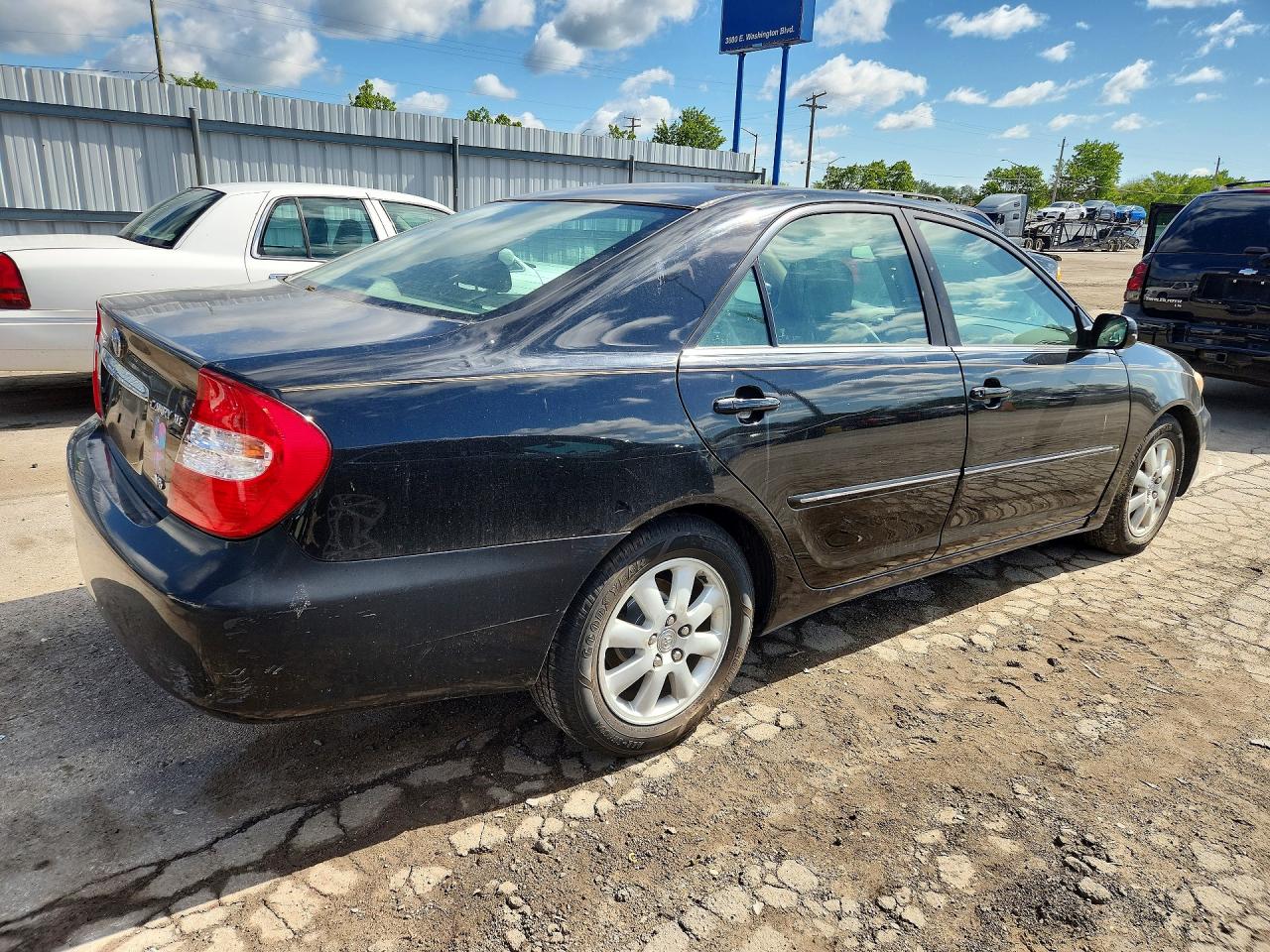 Toyota Camry Xle V6