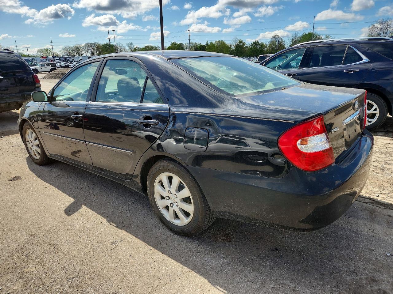 Toyota Camry Xle V6