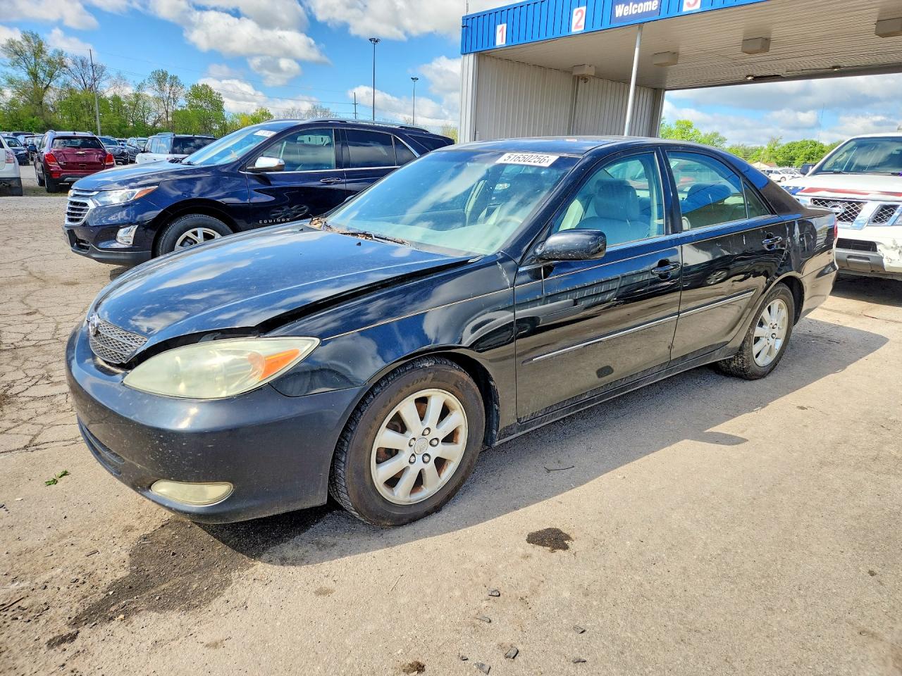 Salvage Toyota Camry Image