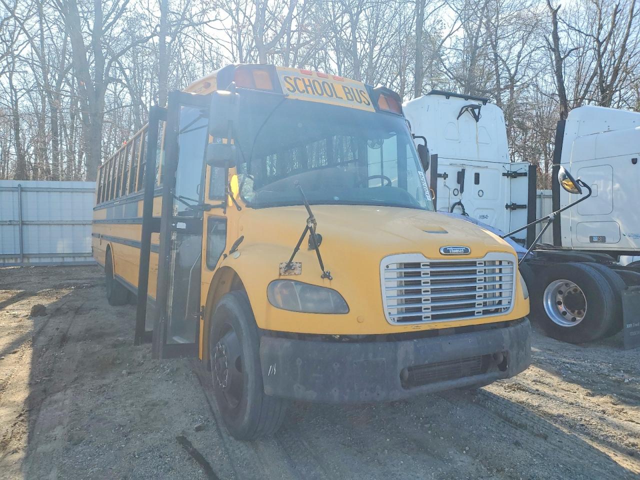 Salvage Freigliner Chassis Image