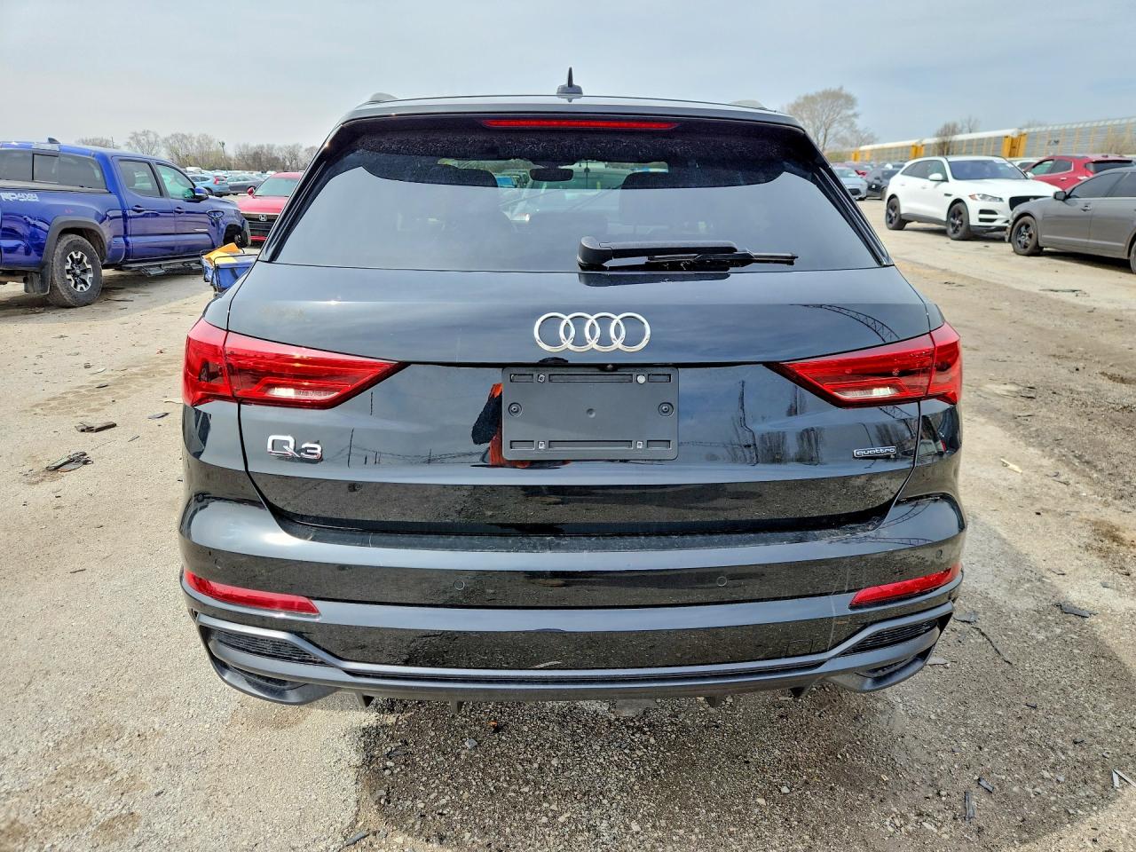 Audi Q3 Premium Plus S Line 45