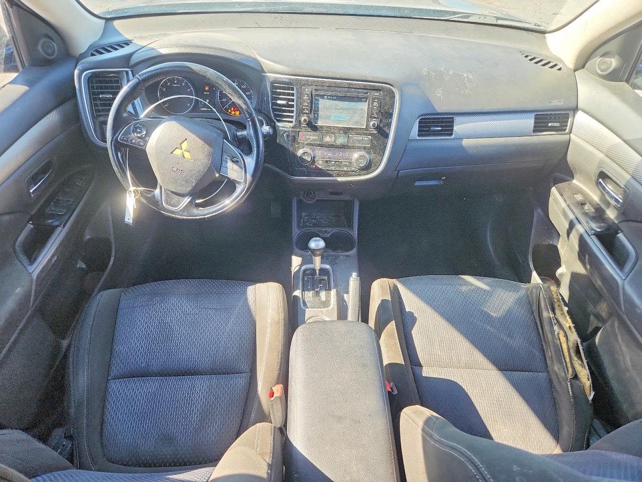 Mitsubishi Outlander Se