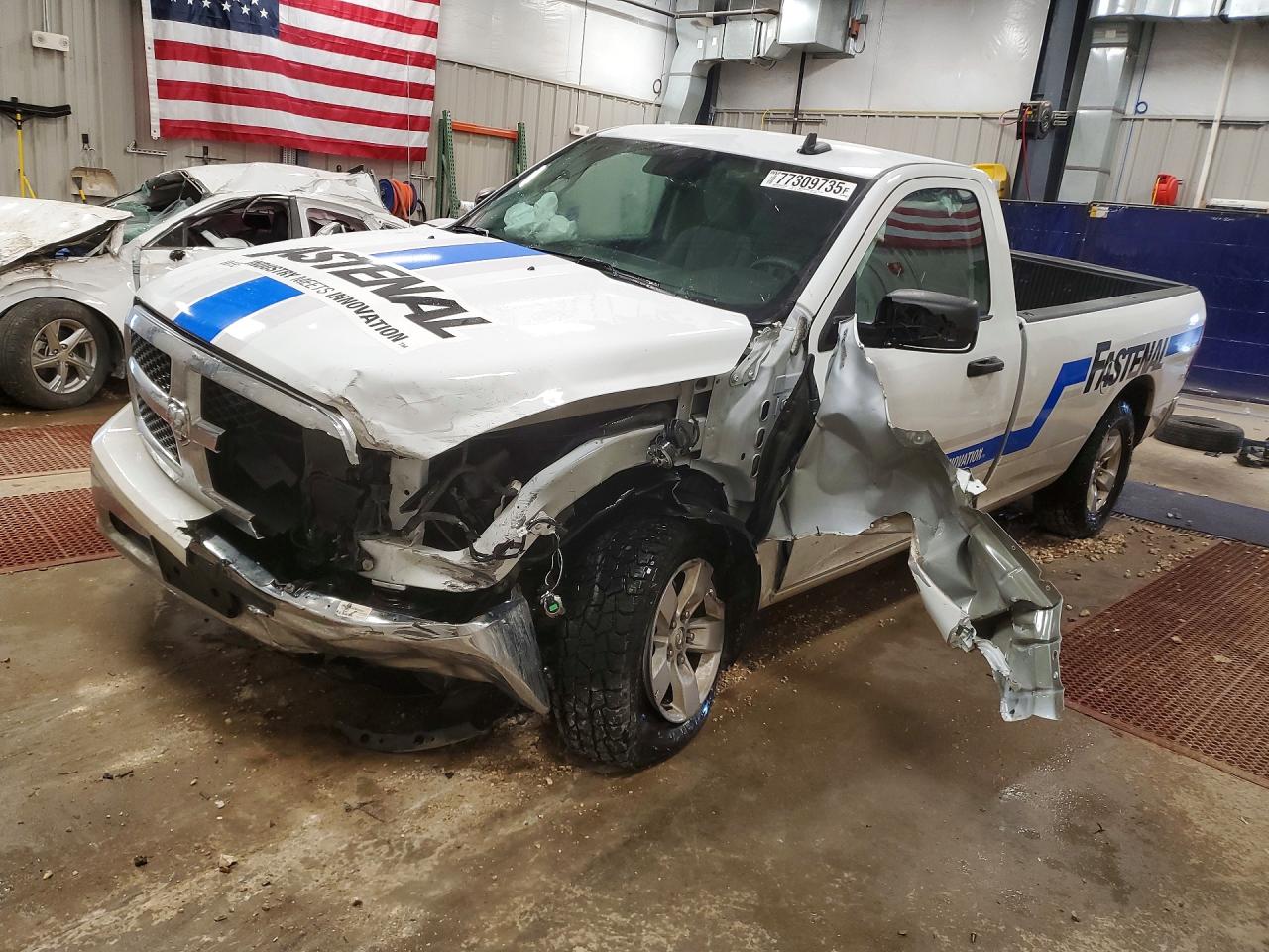 Salvage Ram 1500 Image