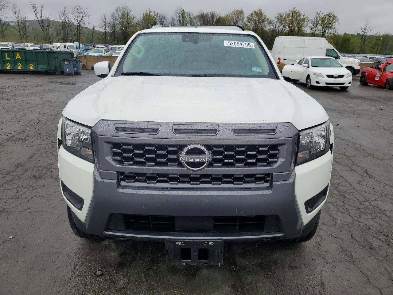 Nissan Frontier Sv