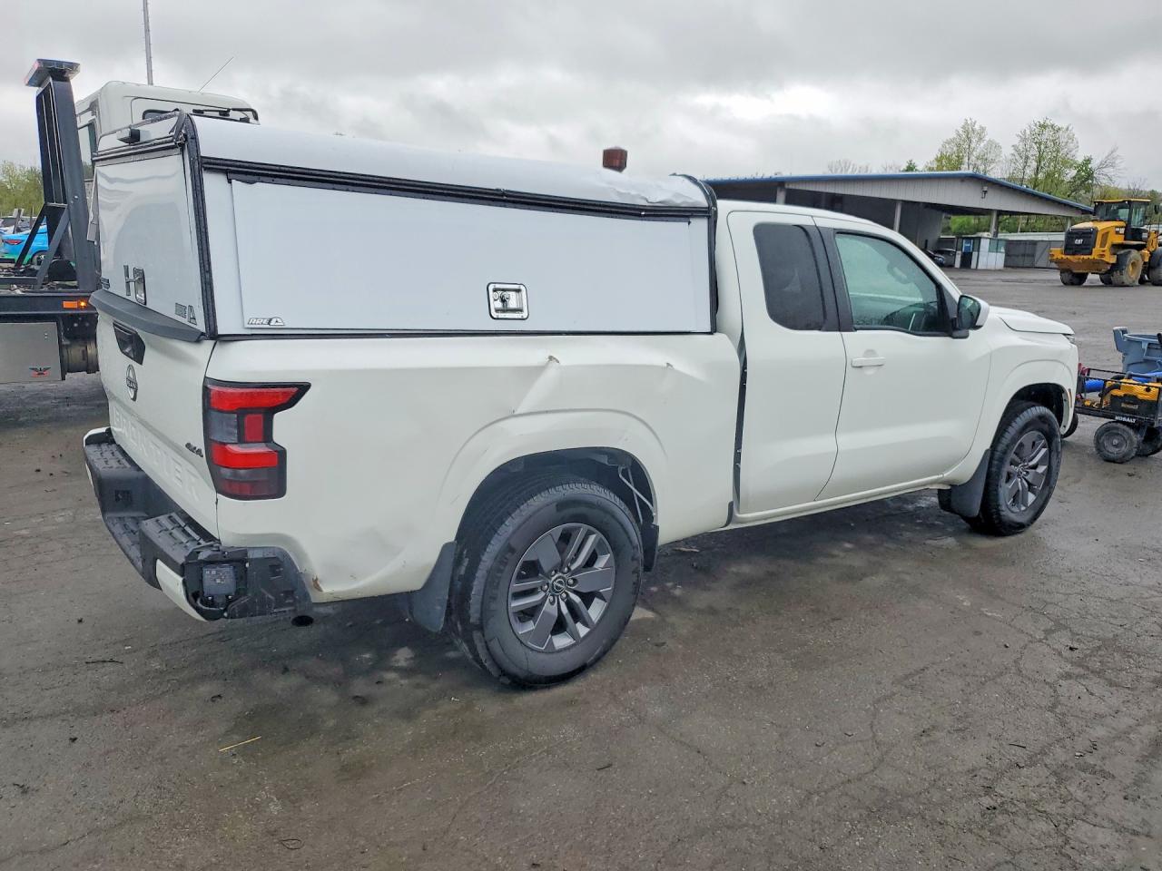 Nissan Frontier Sv