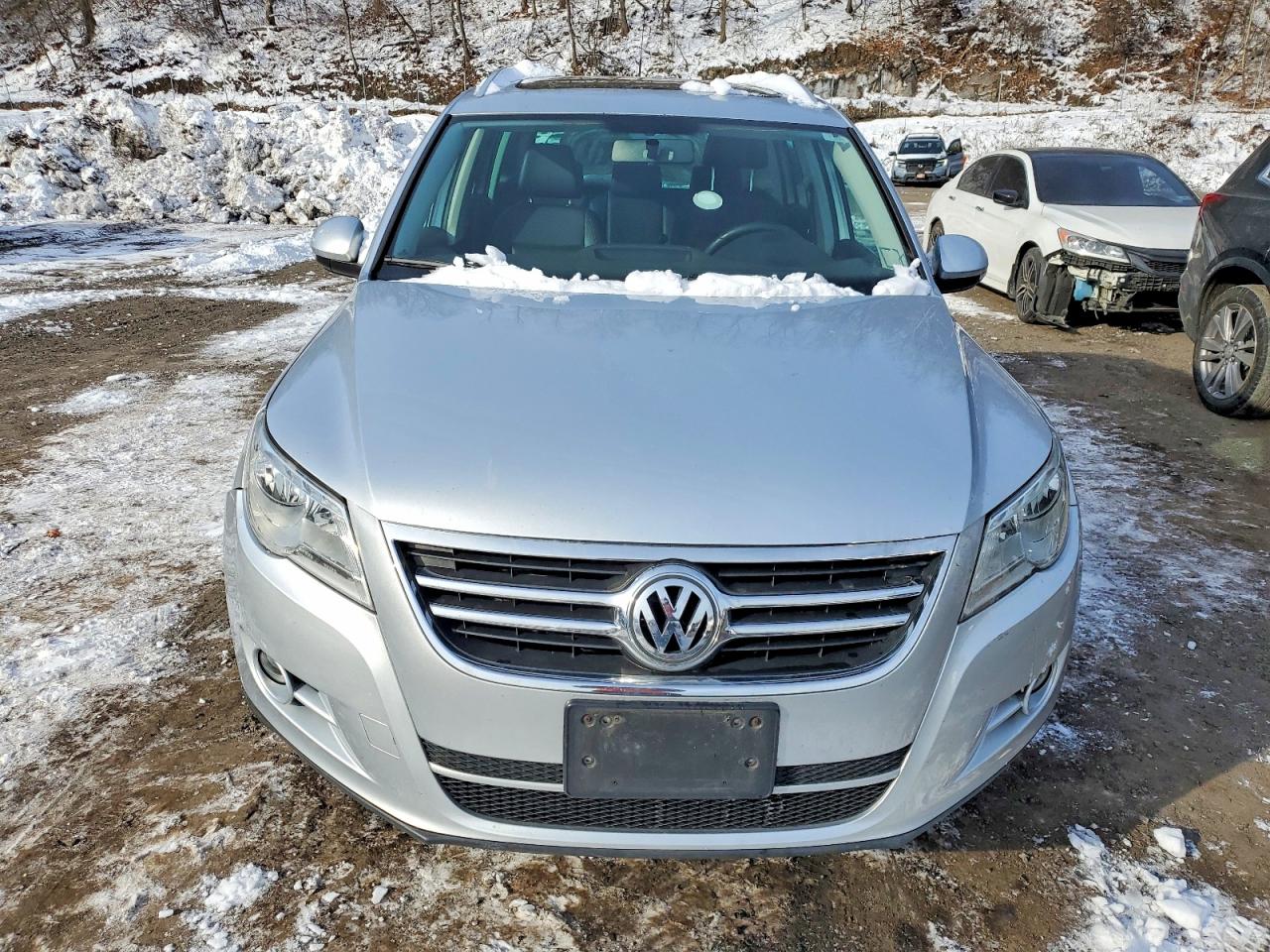 Volkswagen Tiguan S