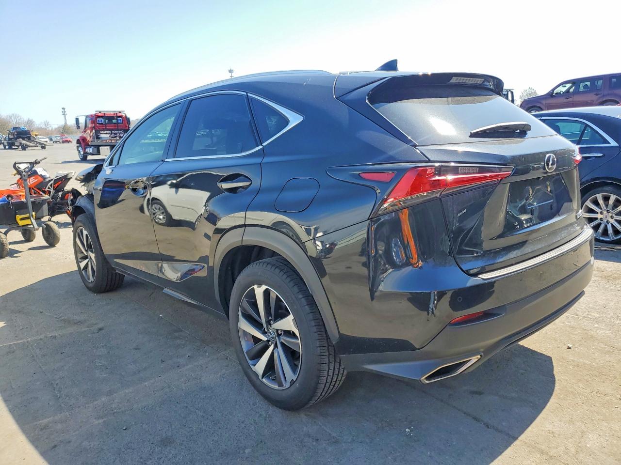 Lexus NX Base