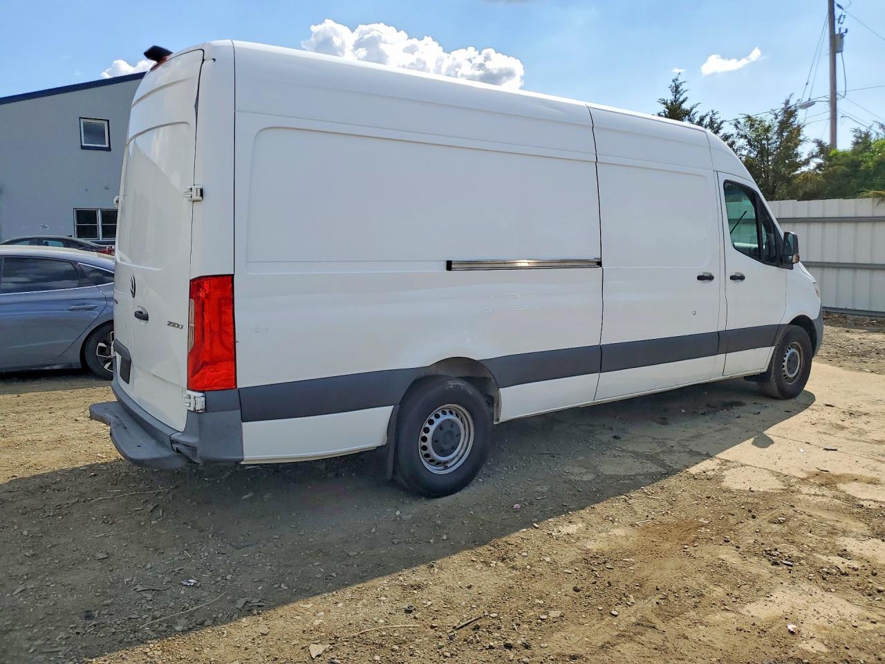 Mercedes-Benz Sprinter 2500