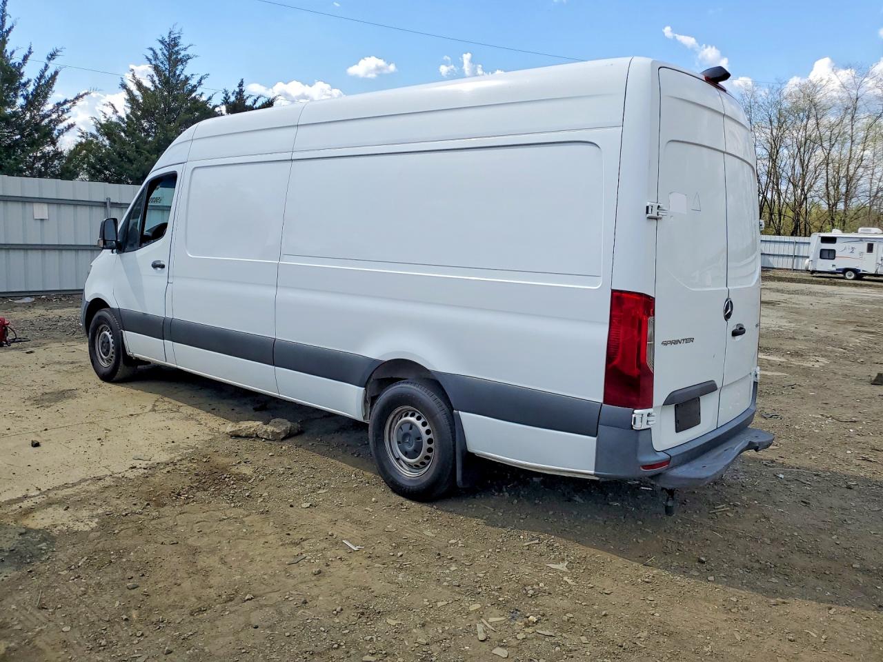 Mercedes-Benz Sprinter 2500