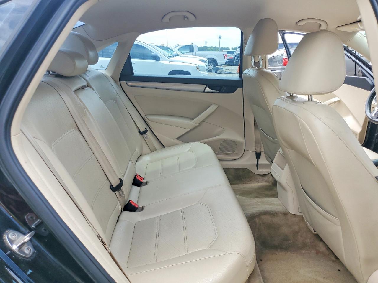 Volkswagen Passat S