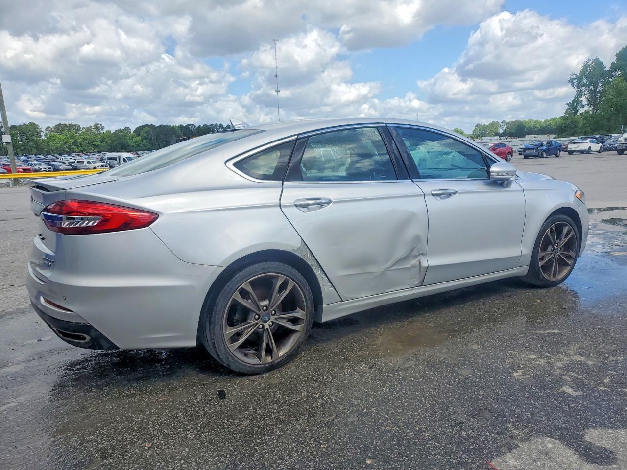 Ford Fusion Titanium